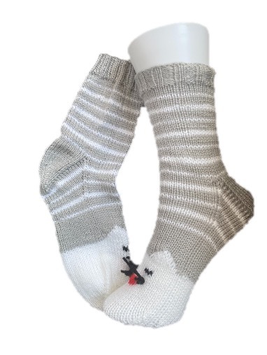 Handgestrickte Socken, Gr. 37/38, Grau/ Weiß