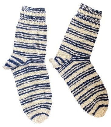 Handgestrickte Socken, Gr. 50/51,  Blau/ Weiß