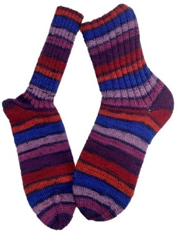 Handgestrickte Socken, Gr. 40/41, Rot/ Blau/ Lila