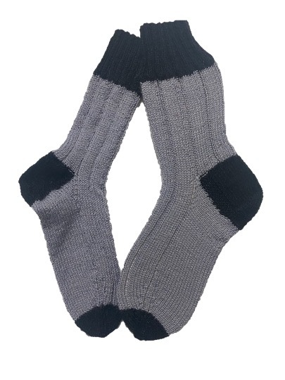Handgestrickte Socken,  Gr. 39/40, Grau/ Schwarz