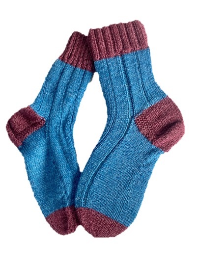 Handgestrickte Socken, Gr. 37/38, Blau/ Rot