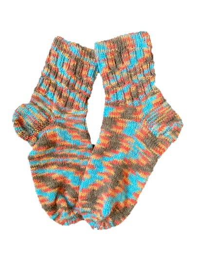 Handgestrickte Socken, 2. Wahl, Gr. 45/46, Braun/ Orange/ Blau