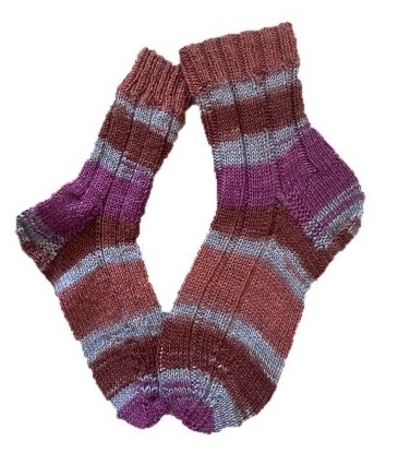 Handgestrickte Socken, Gr. 36/37, Lila/ Grau/ Braun