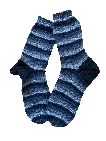 Handgestrickte Socken, Gr. 45/46, Grau/ Schwarz