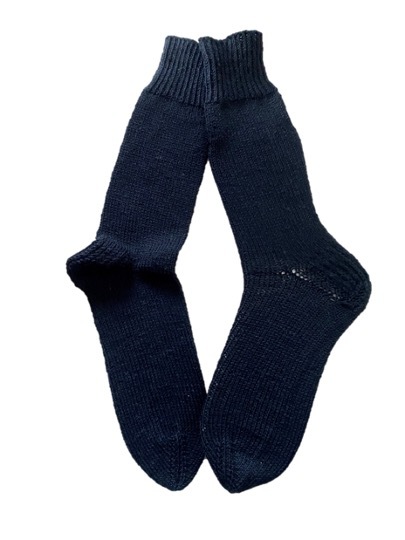 Handgestrickte Socken, Gr. 45/46, Schwarz