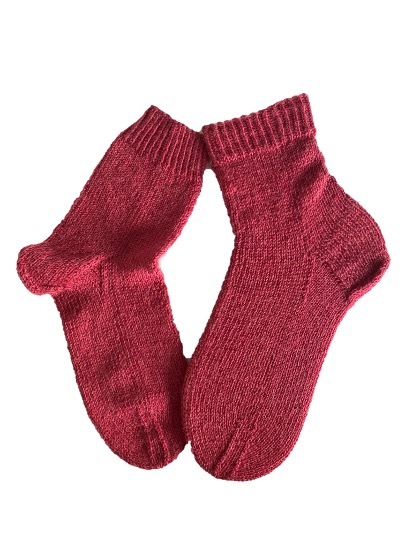 Handgestrickte Socken, Gr. 39/40, Rot