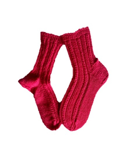 Handgestrickte Socken, Gr. 36/37, Rot