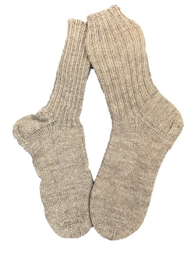 Handgestrickte Socken, Gr. 43/44, Beige
