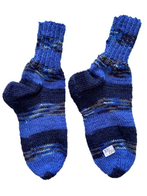 Handgestrickte Socken für Kinder, Gr. 33/34, Blau/ Schwarz