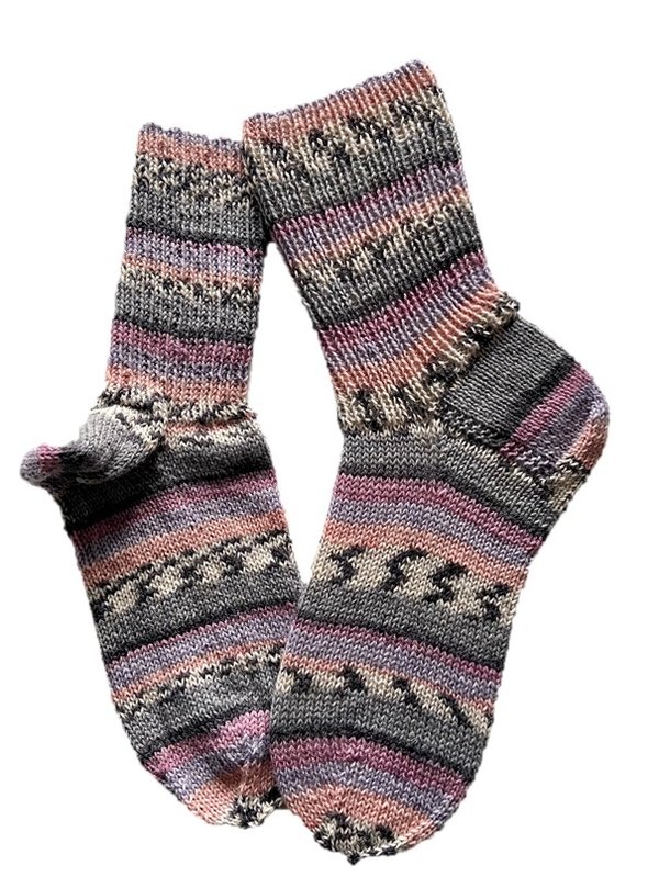 Handgestrickte Socken, Gr. 42/43, Lila/ Grau