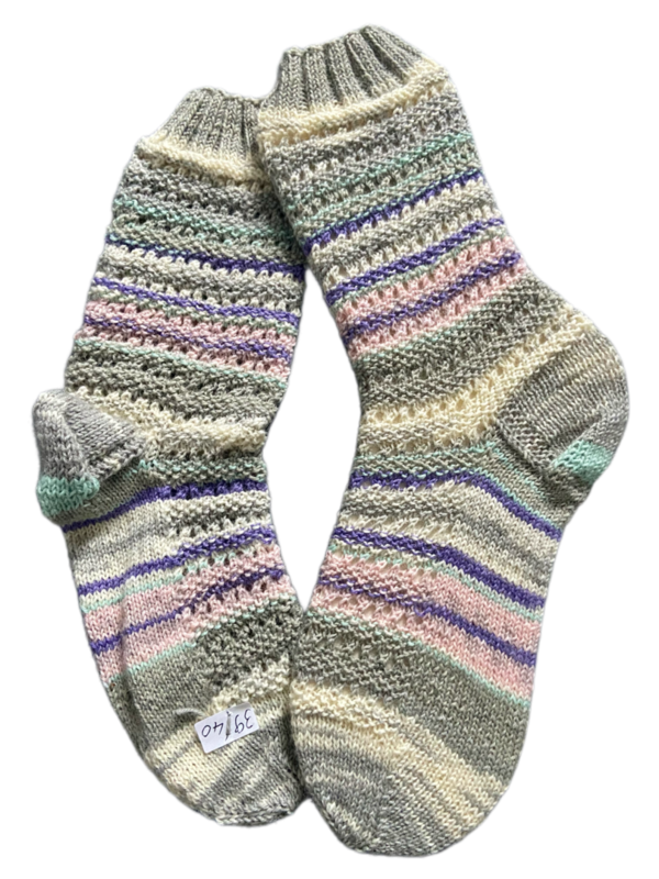 Handgestrickte Socken, Gr. 39/40, Grau/ Rosa/ Lila/ Türkis