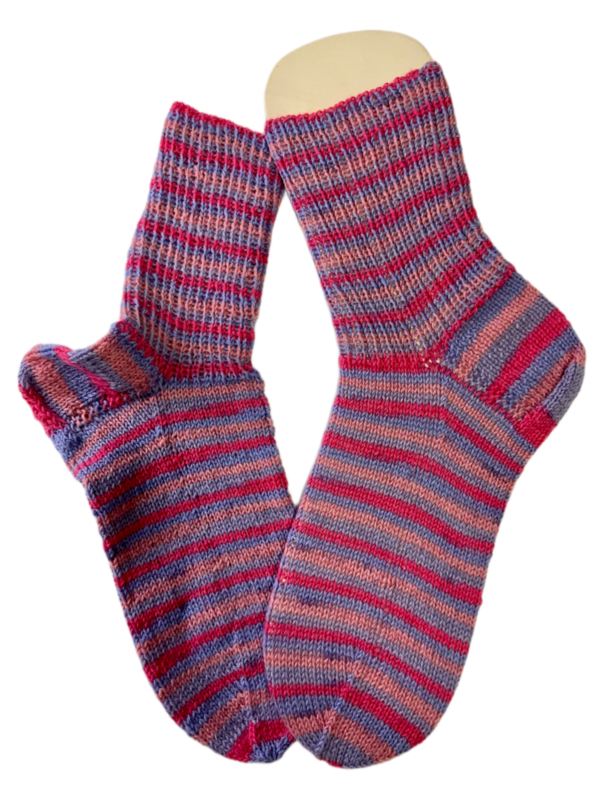 Handgestrickte Socken, Gr. 42/43, Lila/ Rosa/ Pink