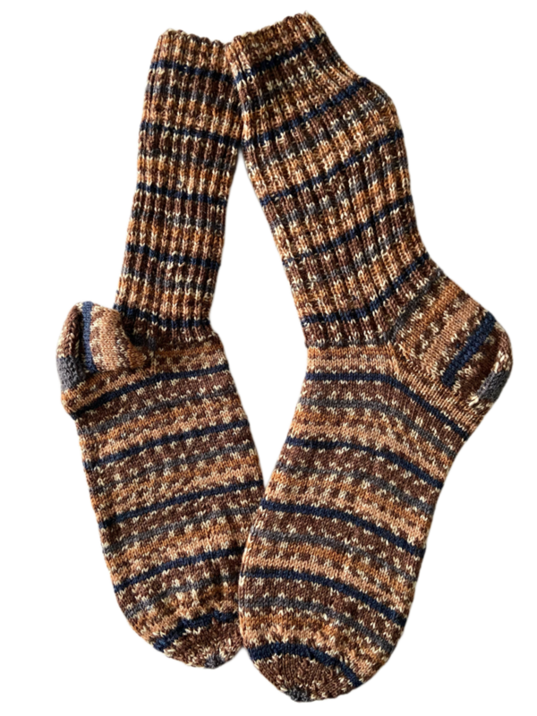 Handgestrickte Socken, Gr. 45/46, Braun/ Marine