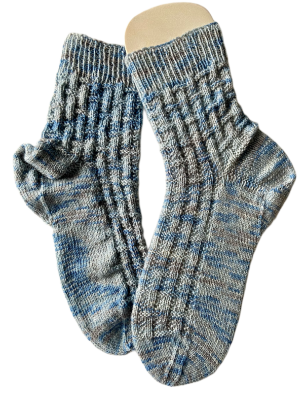 Handgestrickte Socken, Gr. 42/43, Blau