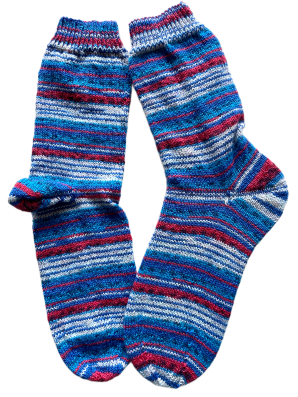 Handgestrickte Socken, Gr. 46/47, Blau/ Wollweiß/ Rot