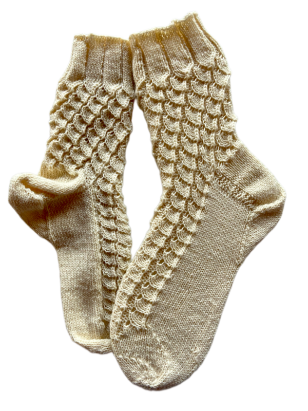 Handgestrickte Socken, Gr. 37/38, Wollweiß