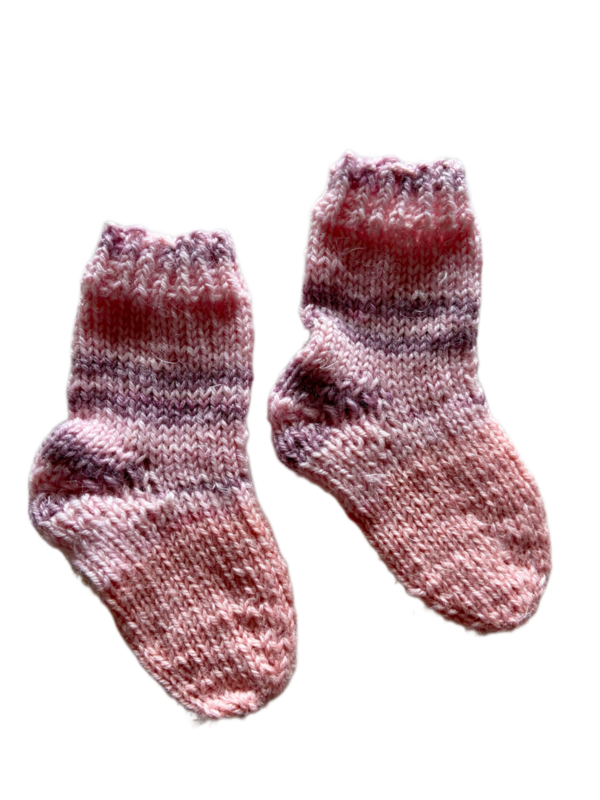 Handgestrickte Socken mit MERINO, SEIDE und LEINEN, Gr. Neugeborene