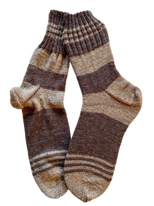 Handgestrickte Socken, Gr. 49/50, Braun