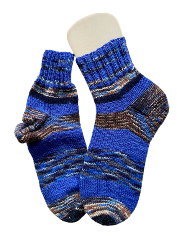 Handgestrickte Socken, Gr. 38/39, Blau/ Schwarz/ Grau/ Braun